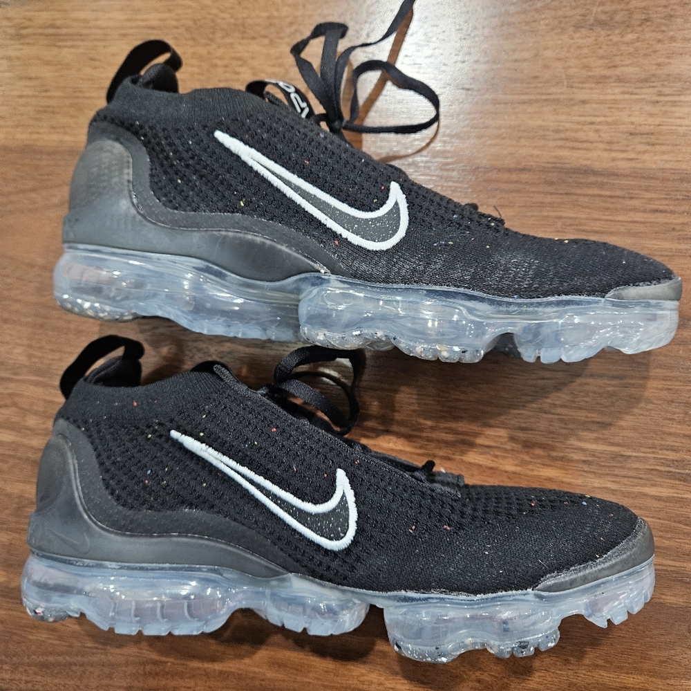 Nike Vapormax Flyknit black NWT 10.5